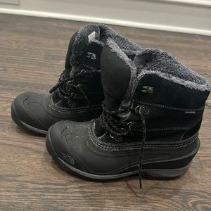 The North Face Women's Chilkat Boots